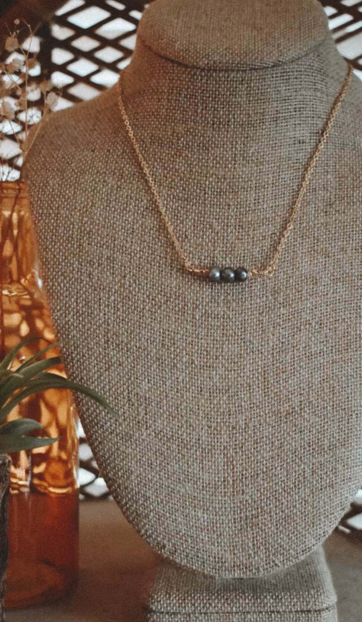 Peacock Pearl Necklace