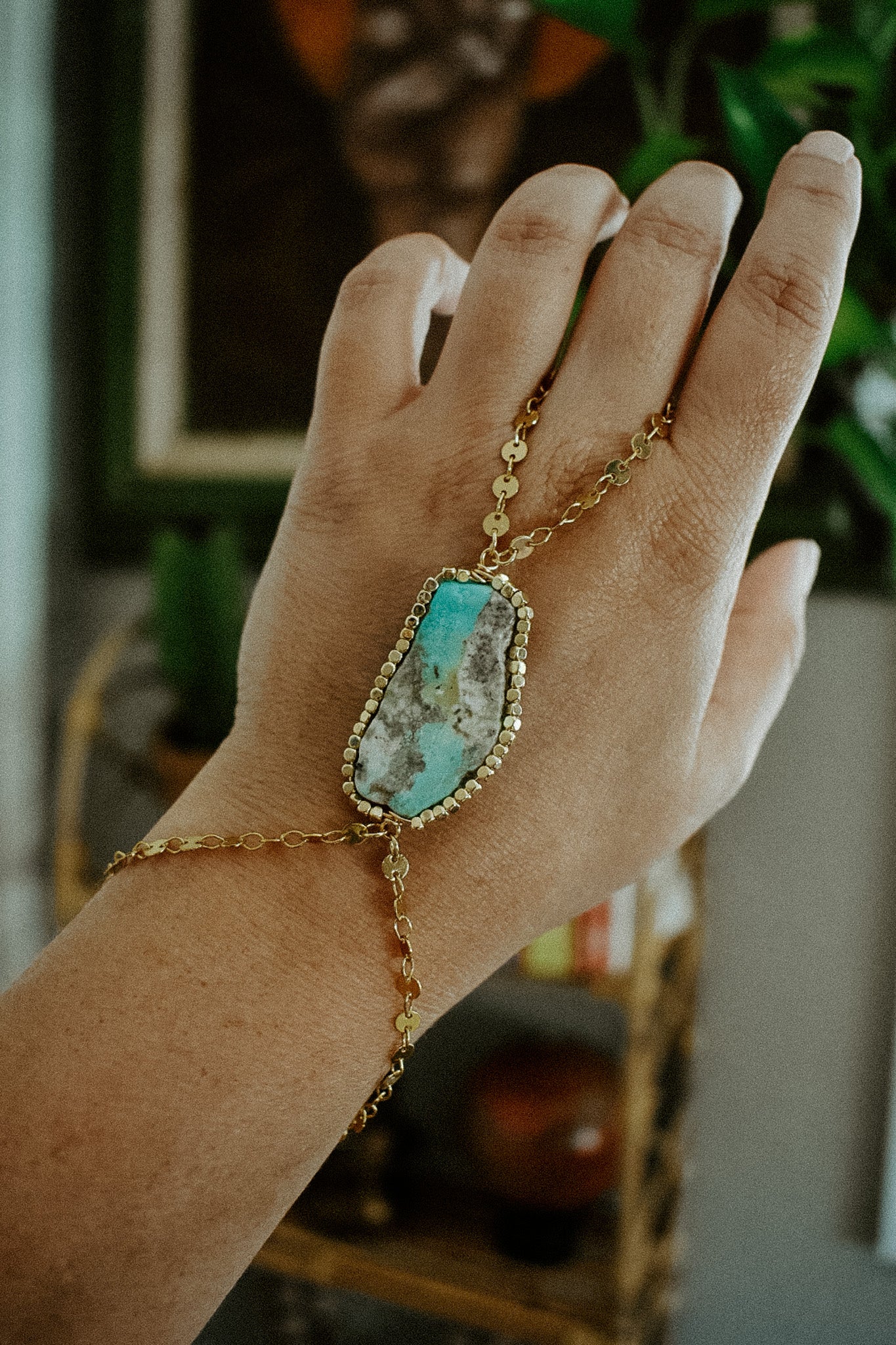The Sol Hand Chain