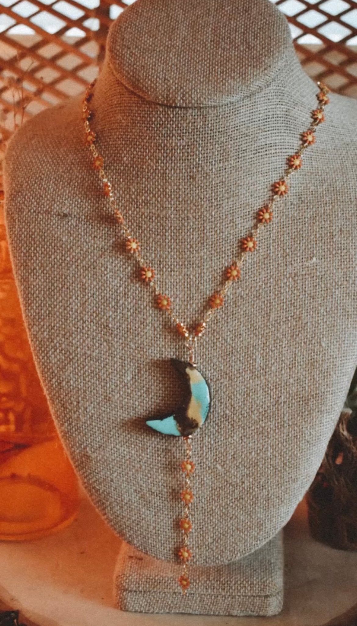 Daisy Moon Necklace
