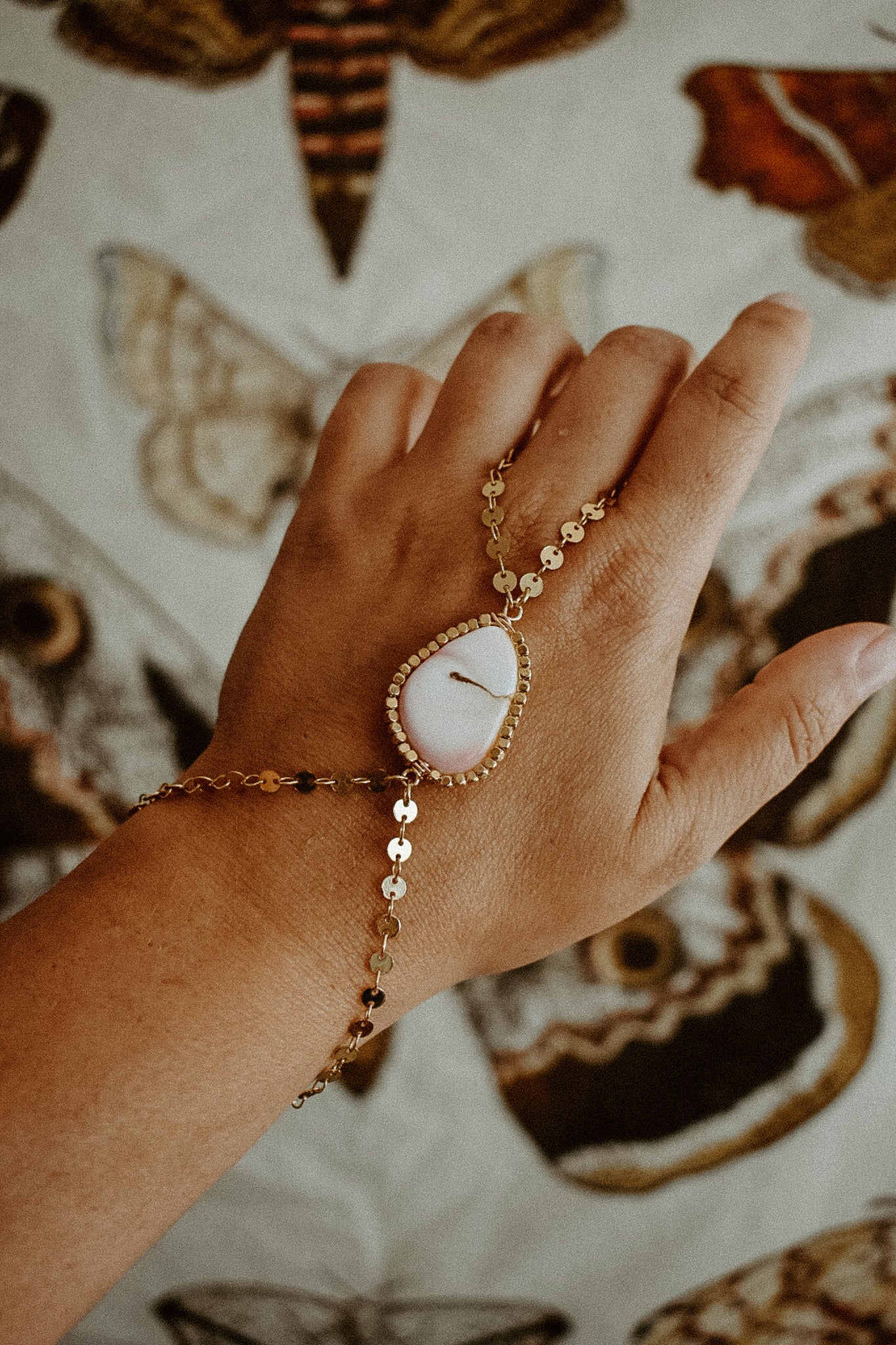 The Sol Hand Chain