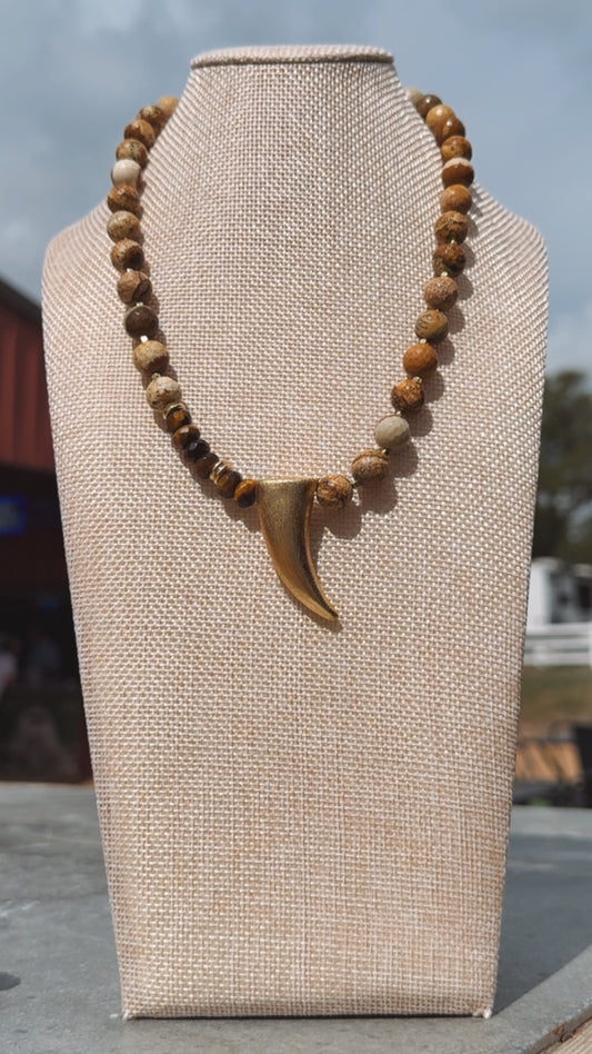 The Horn Necklace