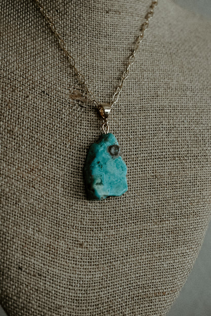 The Bee Necklace