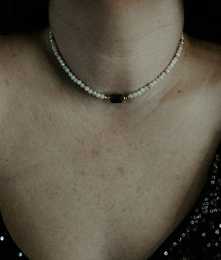 First Snowfall Choker