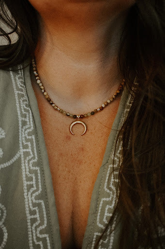 Lunar Grove Choker